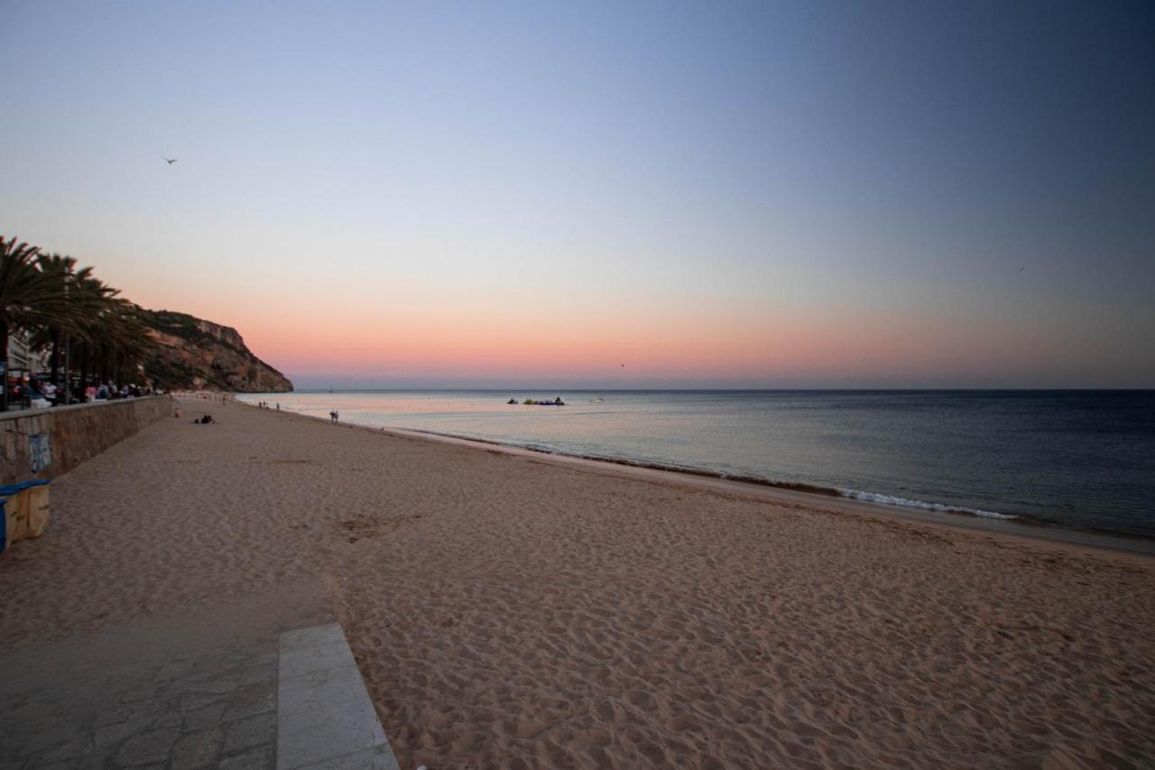 Lovely Sea View Apartment Sesimbra Extérieur photo